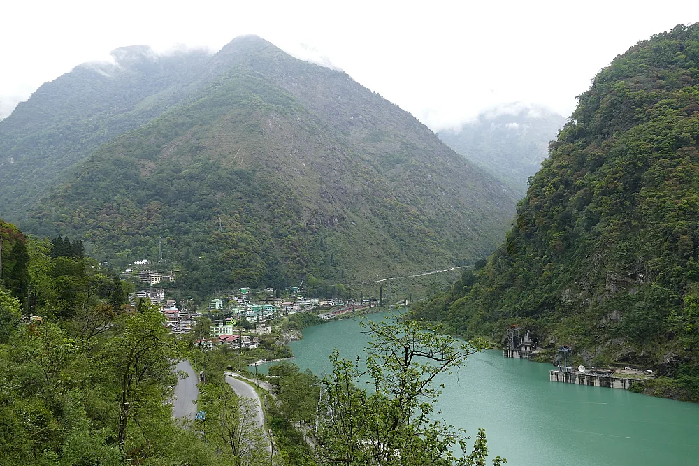 Chumthang Valley, PC: Ankur Panchbudhe, (https://flickr.com/photos/ankurp/)