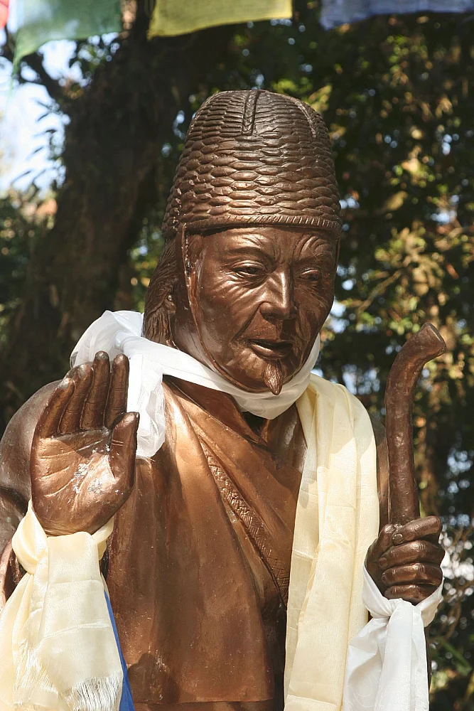 The historic treaty of blood brotherhood between the Lepcha Chief Te-Kung-Tek and the Bhutia Chief Khey-Bum-Sa was signed ritually. PC:retlaw snellac (https://flickr.com/photos/waltercallens/)