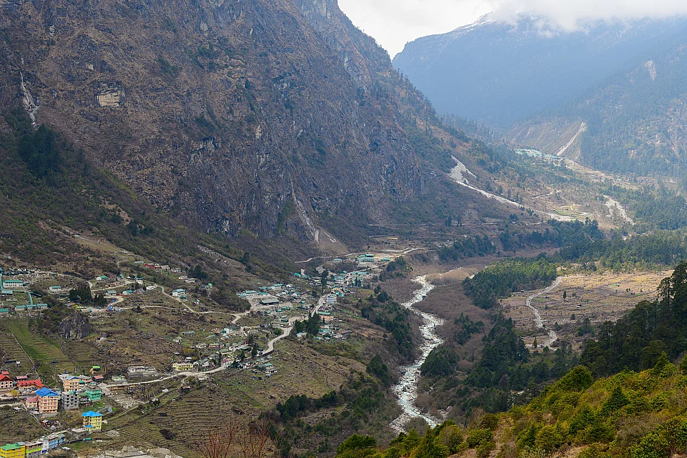 Lachung, North Sikkim, PC:Nityananda Mukherjee (https://flickr.com/photos/n_m_india/)